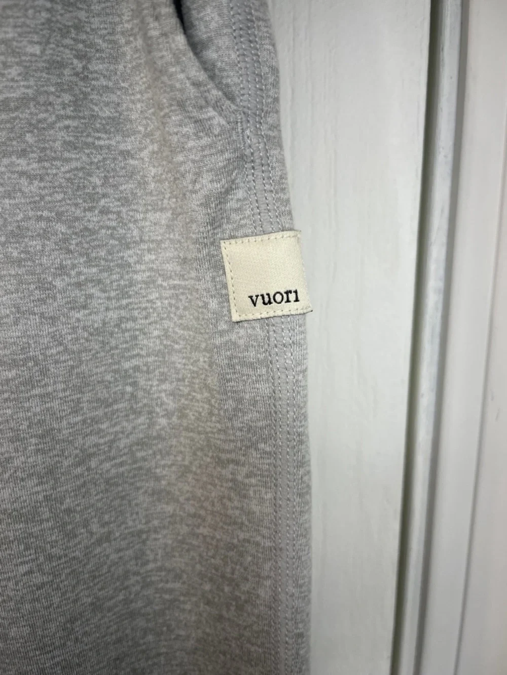 Vuori Women’s Performance Jogger Sweatpants Heathered Gray Size XS (fit to med) - Picture 3 of 9
